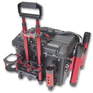 Tanahashi Ferrari Ring Star / Transportbox High End für das Spinnangeln / Farbe: Schwarz mit roten Anbauteilen